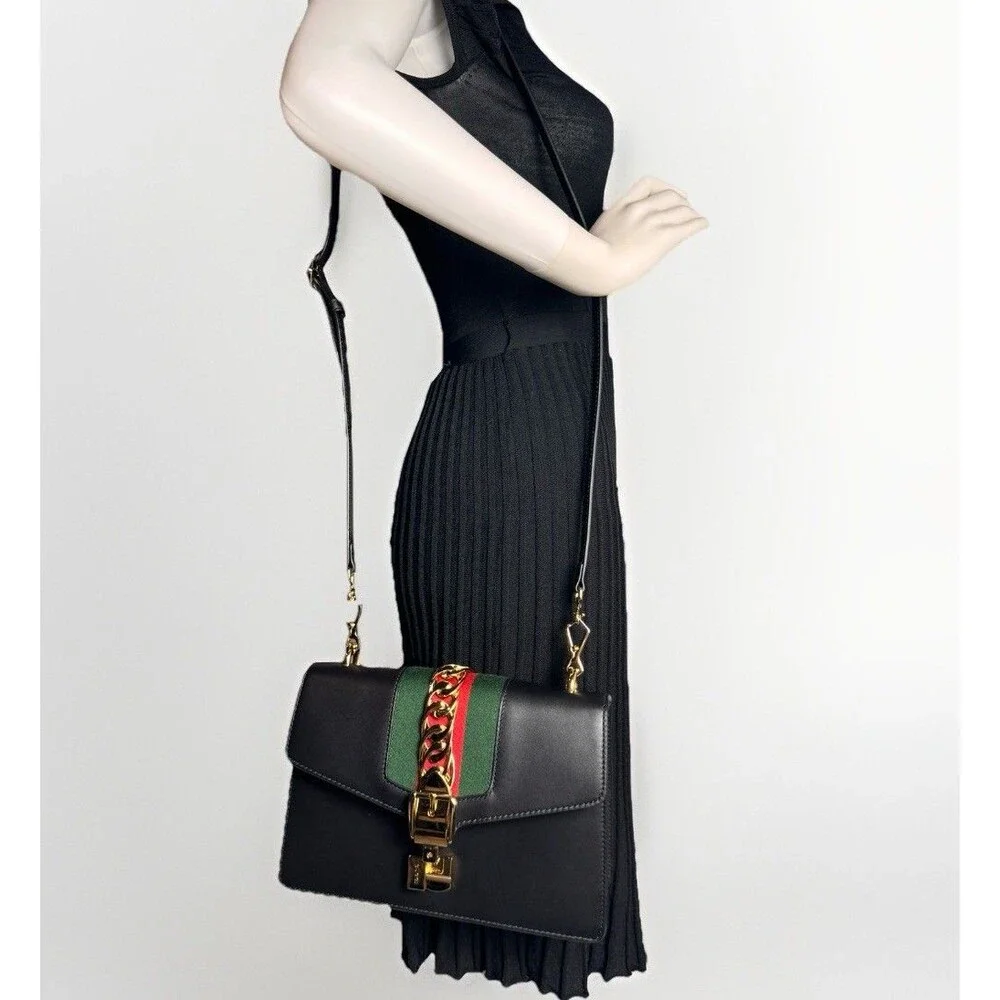 Gucci Sylvie Web Black Leather Shoulder Bag with dust bag & COA authenticated - Picture 3 of 16